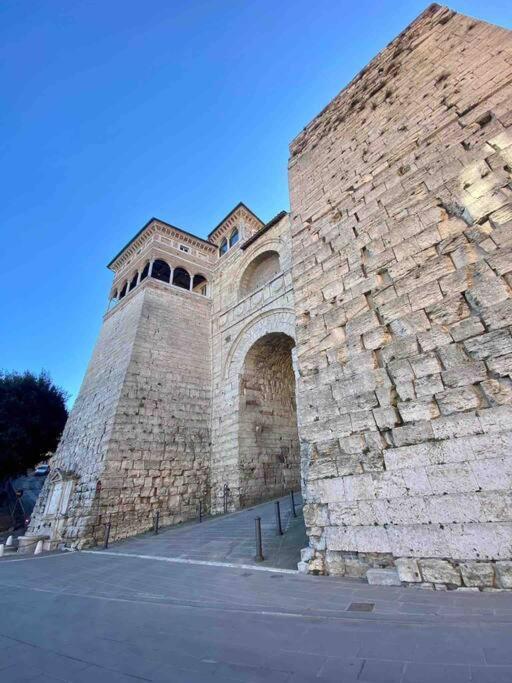 Perugia Home Apartment La Finestra Di Fronte Ngoại thất bức ảnh